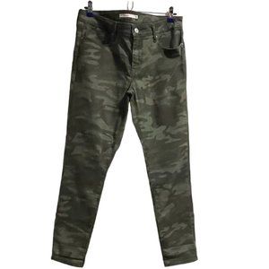 Levi Strauss 711 Skinny Soft Camo Green Women's Jeans - size 31